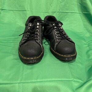 Dr Marten Vintage 2000 Mellows in like new condition. Size 11.